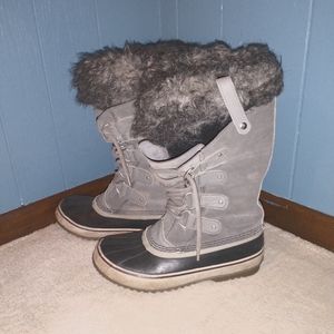 Sorel Joan of Arctic Grey Fur Snow Boots Size 10